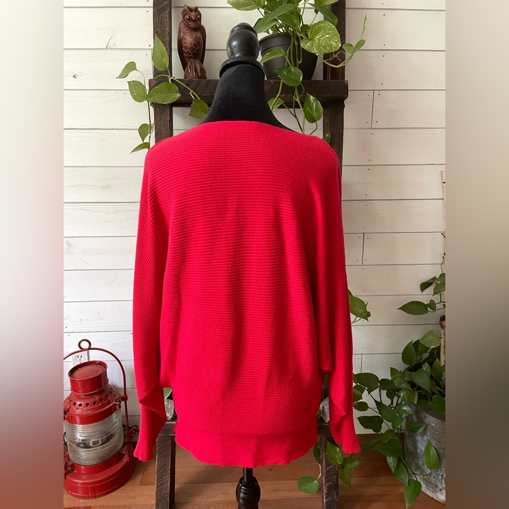 Makarthy: Sweater - Picture 13 of 17
